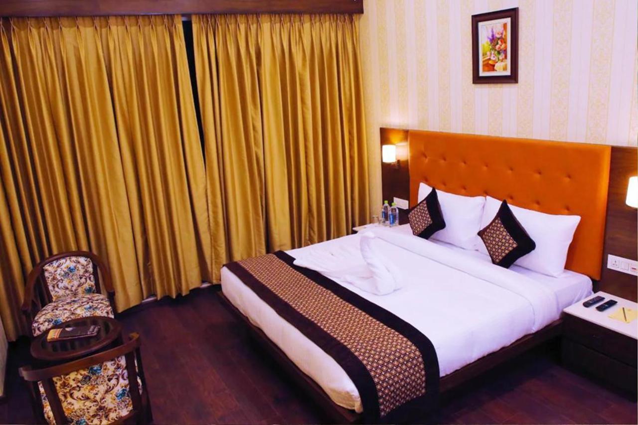 Hotel Citi Inn Grande Zirakpur Eksteriør billede