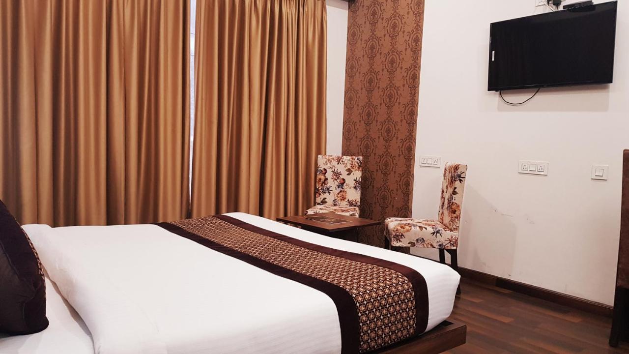 Hotel Citi Inn Grande Zirakpur Eksteriør billede