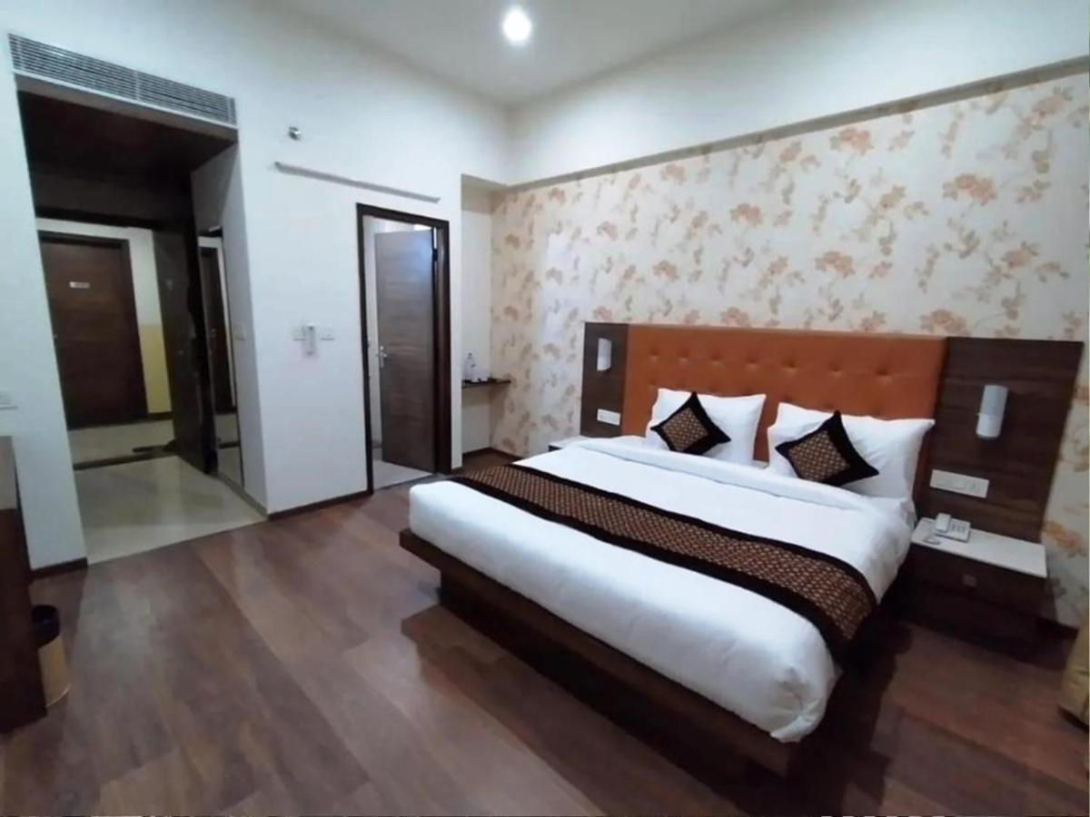 Hotel Citi Inn Grande Zirakpur Eksteriør billede