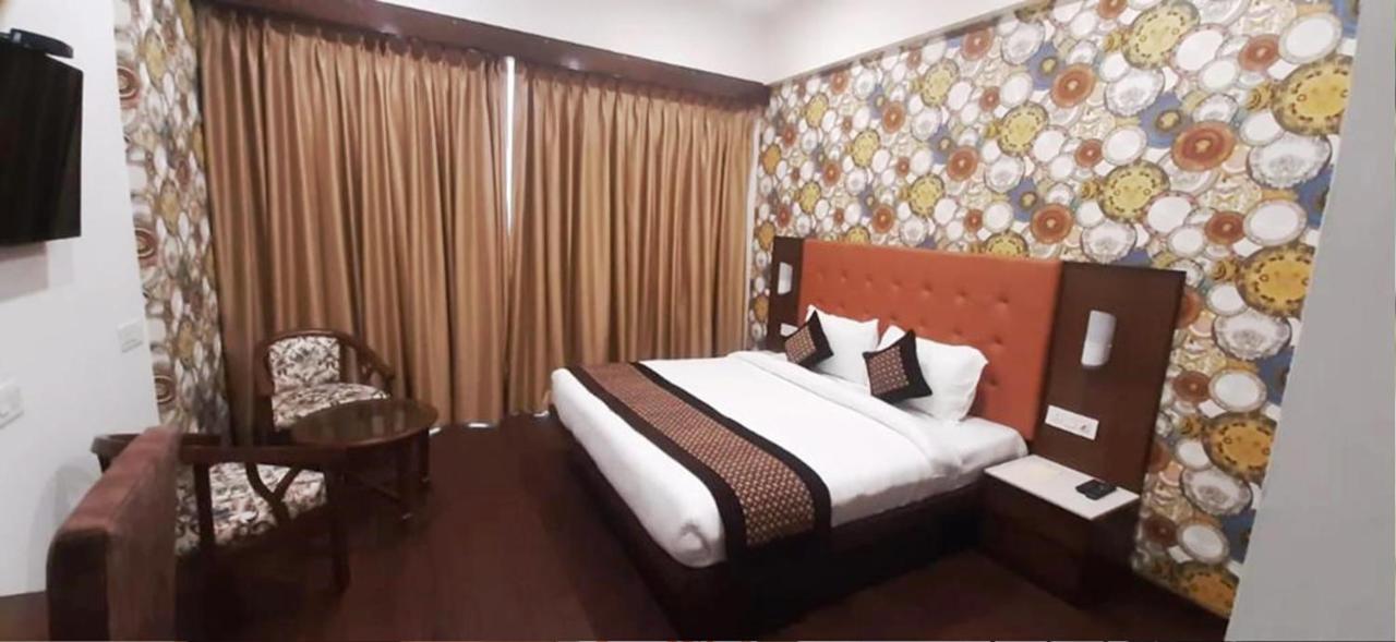 Hotel Citi Inn Grande Zirakpur Eksteriør billede