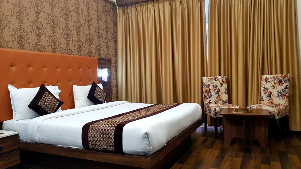 Hotel Citi Inn Grande Zirakpur Eksteriør billede